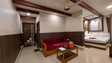 Deluxe Double Room | Free WiFi