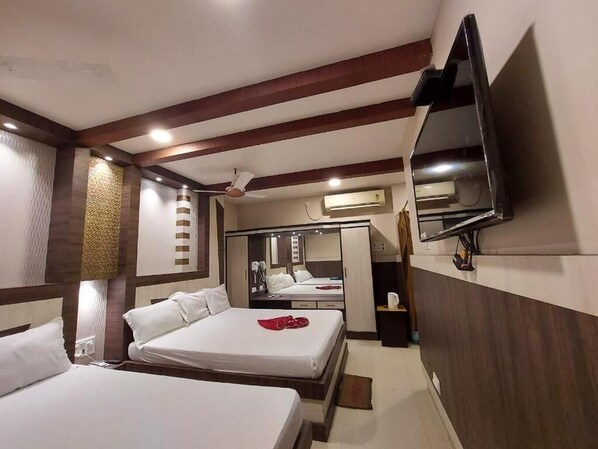 Deluxe Double Room | Free WiFi