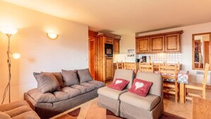 Unclassified image, 2 of 4, button - Apartment in Le Chantel With Mont Blanc View (Bourg-Saint-Maurice)