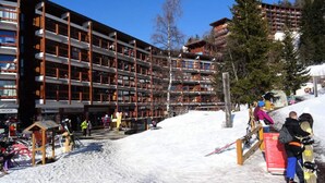 Unclassified image, 2 of 3, button - 3-room Apartment for 8 People in Arc 1600, Close to the Slopes and Shops (Bourg-Saint-Maurice)
