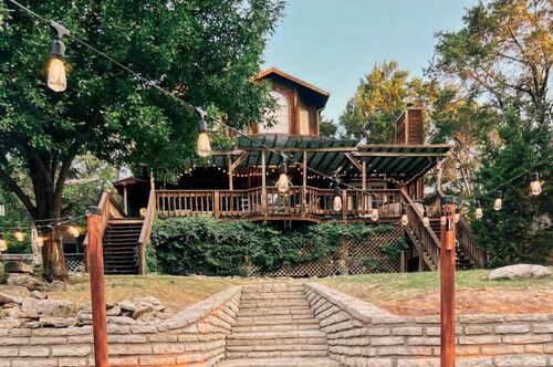Waterfront Cottonwood Cove Lodge Dock & Kayaks!
