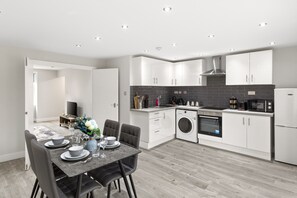 Apartment | 2 bedrooms - Spacious 2-floor Flat Near Weymouth Seafront (Weymouth)