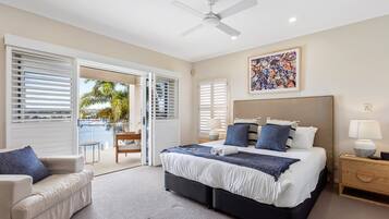 Căn hộ | 4 phòng ngủ, bàn ủi/dụng cụ ủi quần áo