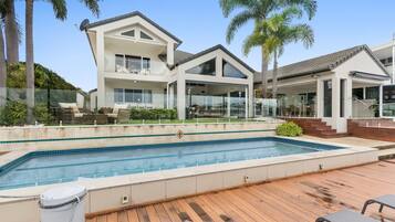 Apartment | Pool