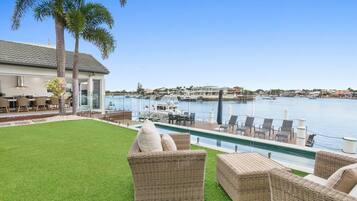 Apartment | Terrace/patio