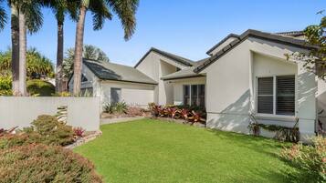 Apartment | Exterior