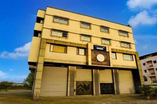 Townhouse Oak New Nashik Highway 3