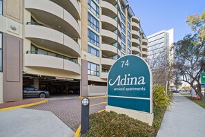 Apartment | Exterior - Central 2-bed Apartment With Pool, Gym and Spa (Canberra)