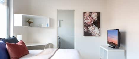 مكواة/لوح كي وملاءات أسرّة