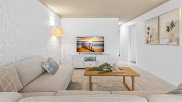 Apartment | Living room