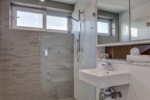 Apartment | Bathroom | Hair dryer, towels, soap, shampoo - Professional Living Minutes From the City (Sydney)