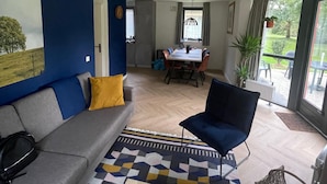 Living room - Sunny Family Bungalow by the Lake (Ewijk)