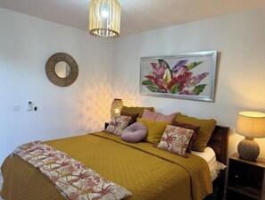 2 bedrooms, iron/ironing board, WiFi, bed sheets