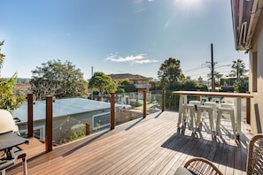 Apartment | Balcony - Idyllic 4-bed Home With Alfresco Area Near Beach (Sydney)