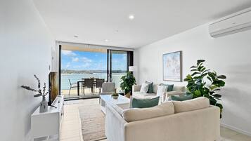 Apartment | Living room