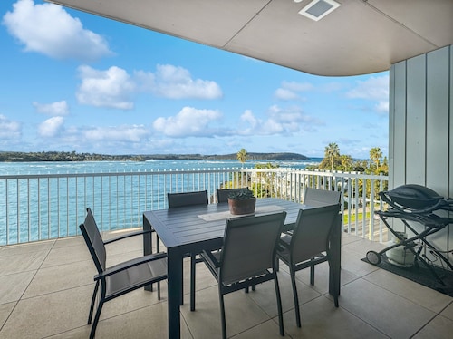 Deluxe 3-bed Unit With Views