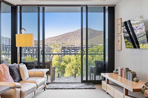 Sky High Views in the Heart of Canberra