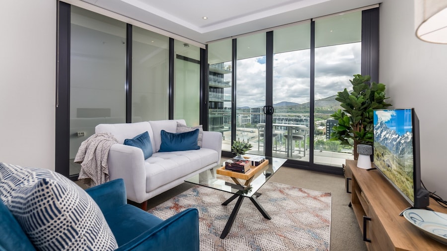 Executive Balcony Apartment in Central Canberra