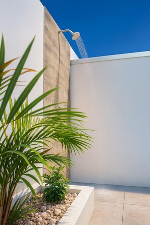 Property grounds - Exclusive Couples Escape – Private Pool, Tropical Patio & BBQ Bar (aruba)