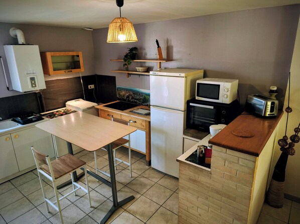 Microwave, oven, stovetop, dishwasher