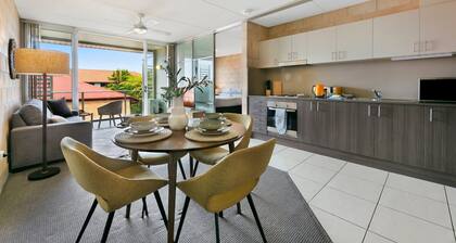Sleek Apartment With Pool and Rooftop Terrace