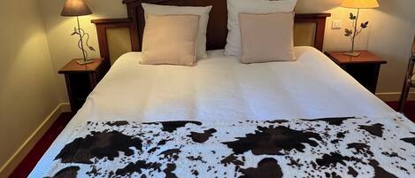 Camera Deluxe, vista montagna | Ferro/asse da stiro, Wi-Fi gratuito