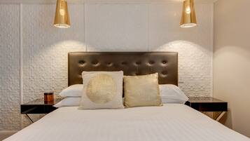 Apartment | 2 bedrooms, laptop workspace, iron/ironing board, bed sheets