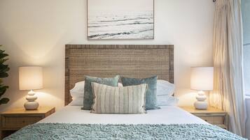 Apartment | 2 bedrooms, iron/ironing board, bed sheets