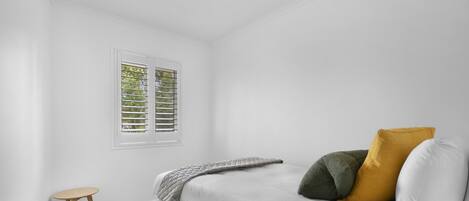 Apartment | 4 bedrooms, iron/ironing board, bed sheets