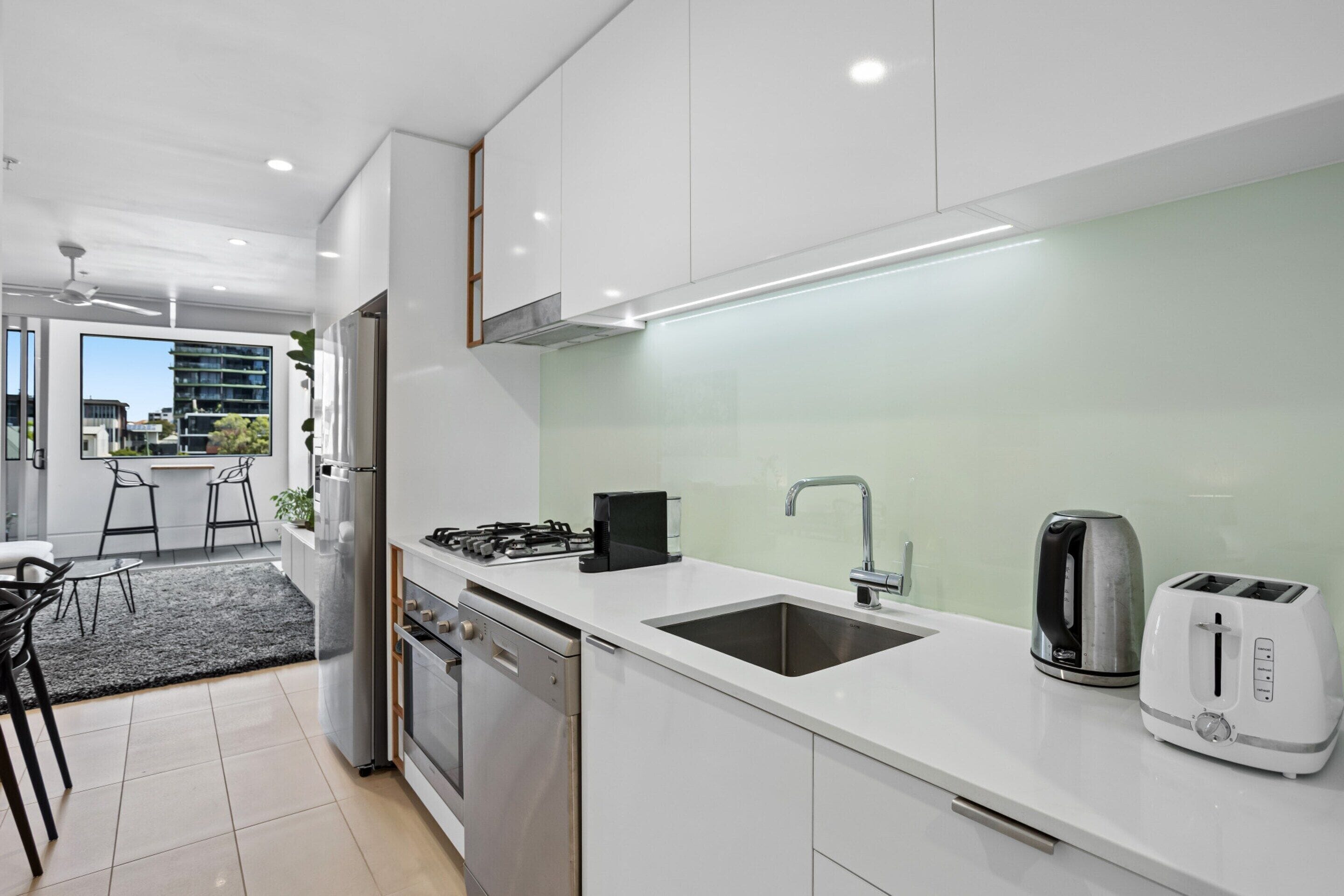 Apartment | Private kitchen | Cookware/dishes/utensils