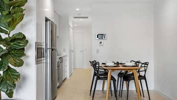 Apartment | Dining