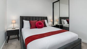 Apartment | 1 bedroom, iron/ironing board, bed sheets