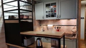 Coffee/tea maker, fridge, microwave, dishwasher - Bear Hollow D67 (Les Allues)