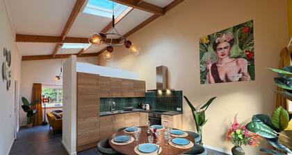Sfeervolle villa met sauna aan de rand van het bos