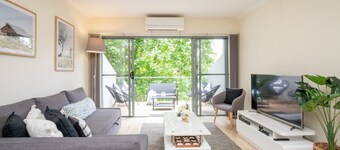 Generous 2-bed Townhouse With A Private Balcony