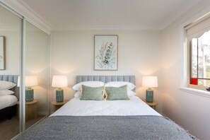 Apartment | 3 bedrooms, bed sheets - Stunning Katoomba Home With Lush Garden&playground (Katoomba)