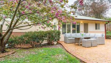 Apartment | Terrace/patio