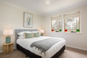 Căn hộ | 3 phòng ngủ, bộ trải giường