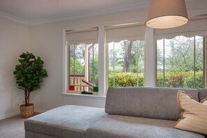 Căn hộ | Phòng khách | Lò sưởi