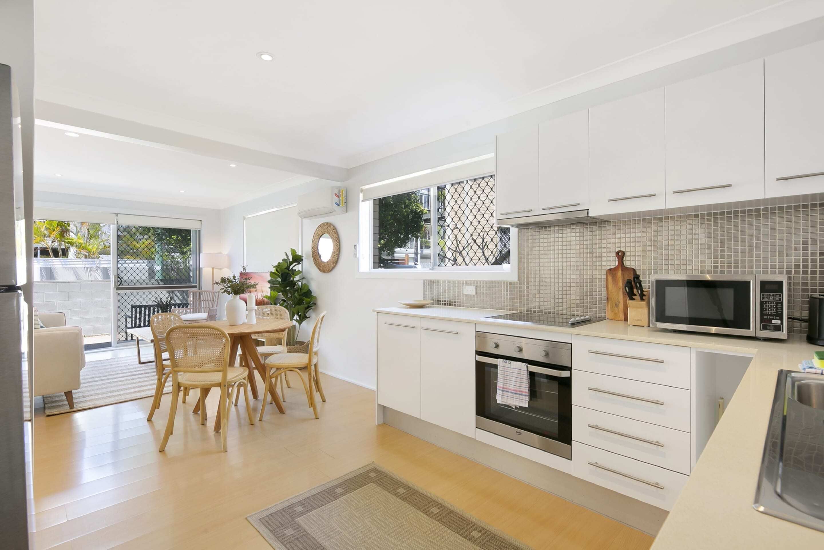 Apartment | Private kitchen | Cookware/dishes/utensils