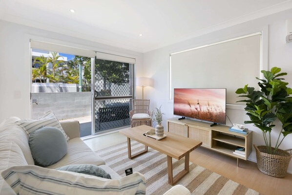 Apartment | Living area