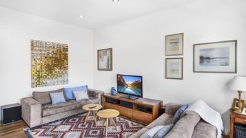 Apartment | Living room