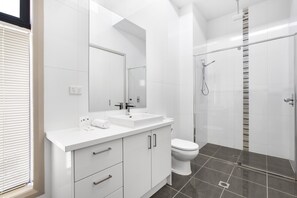 Apartamento | Banheiro | Toalhas de banho 