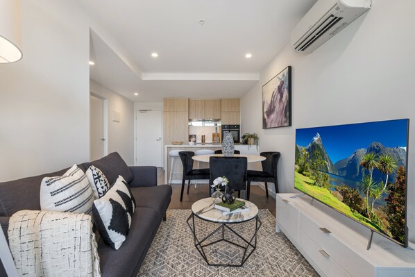 Apartment | Living area