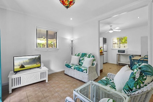 The Little Blue Shack - Marcoola Granny Flat