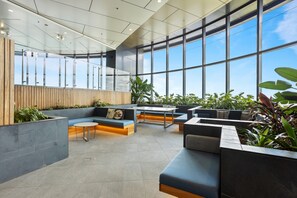 Apartment | Interior - Breathtaking City Views 1-bed With Pool, BBQ & Gym (Brisbane)