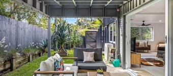 Trendy 2-bed Home With Outdoor Entertainment