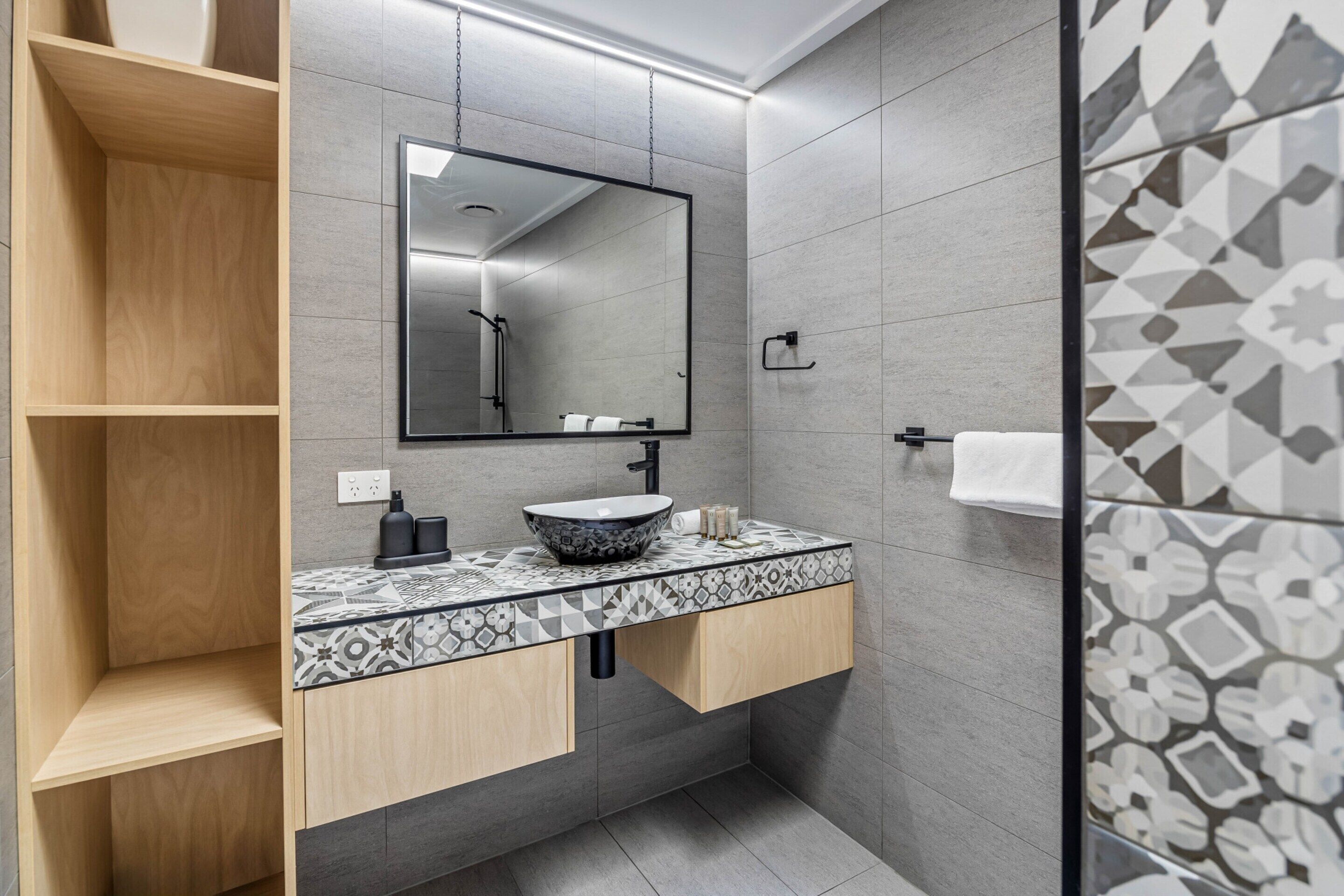 Apartment | Bathroom | Towels, soap