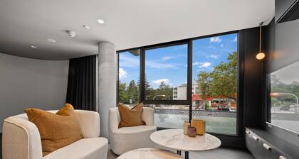 Elegant Studio With Parking