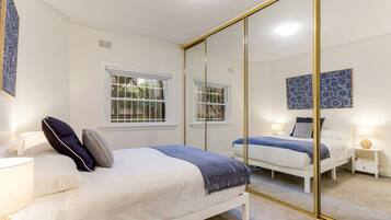 Apartamento | 2 quartos, espaço de trabalho para notebook, roupa de cama